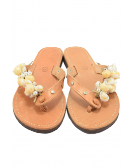 Handmade leather sandals for women with pearls and shells